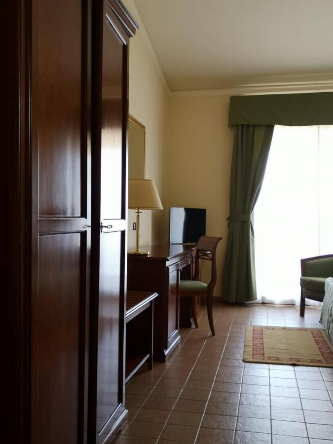 Hotel Villa Peretti Gela Εξωτερικό φωτογραφία